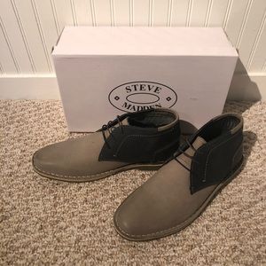 Steve Madden - size 10.5 - Harsen Grey Shoes